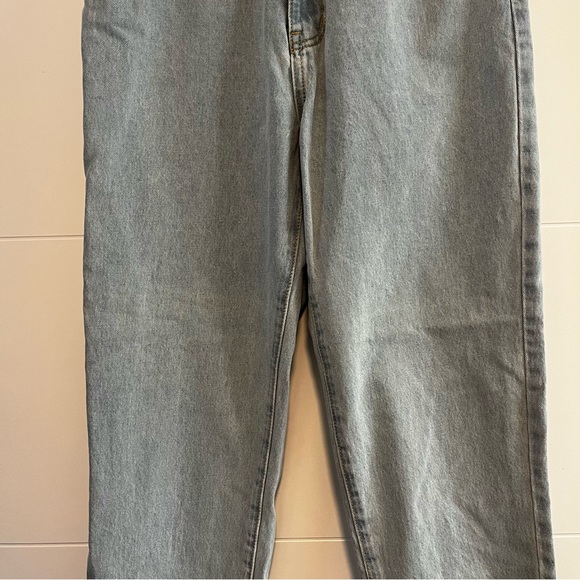 Missguided | NWT Riot High Rise Mom Jeans - Picture 4 of 13